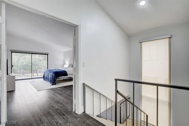 $4,995 | 945 Vegas Valley Drive, Las Vegas, NV 89109