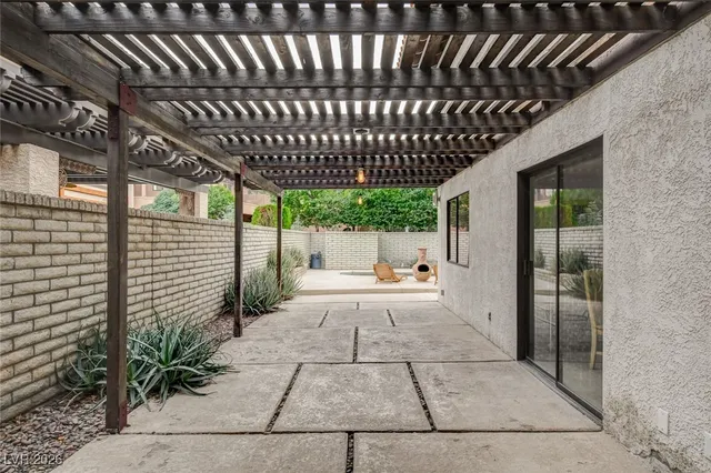 $4,995 | 945 Vegas Valley Drive, Las Vegas, NV 89109