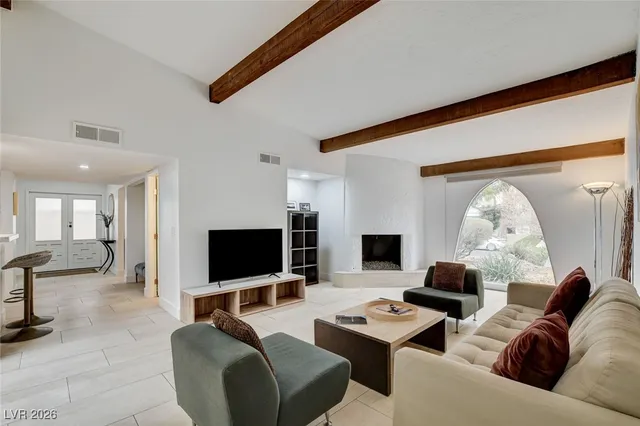 $4,995 | 945 Vegas Valley Drive, Las Vegas, NV 89109