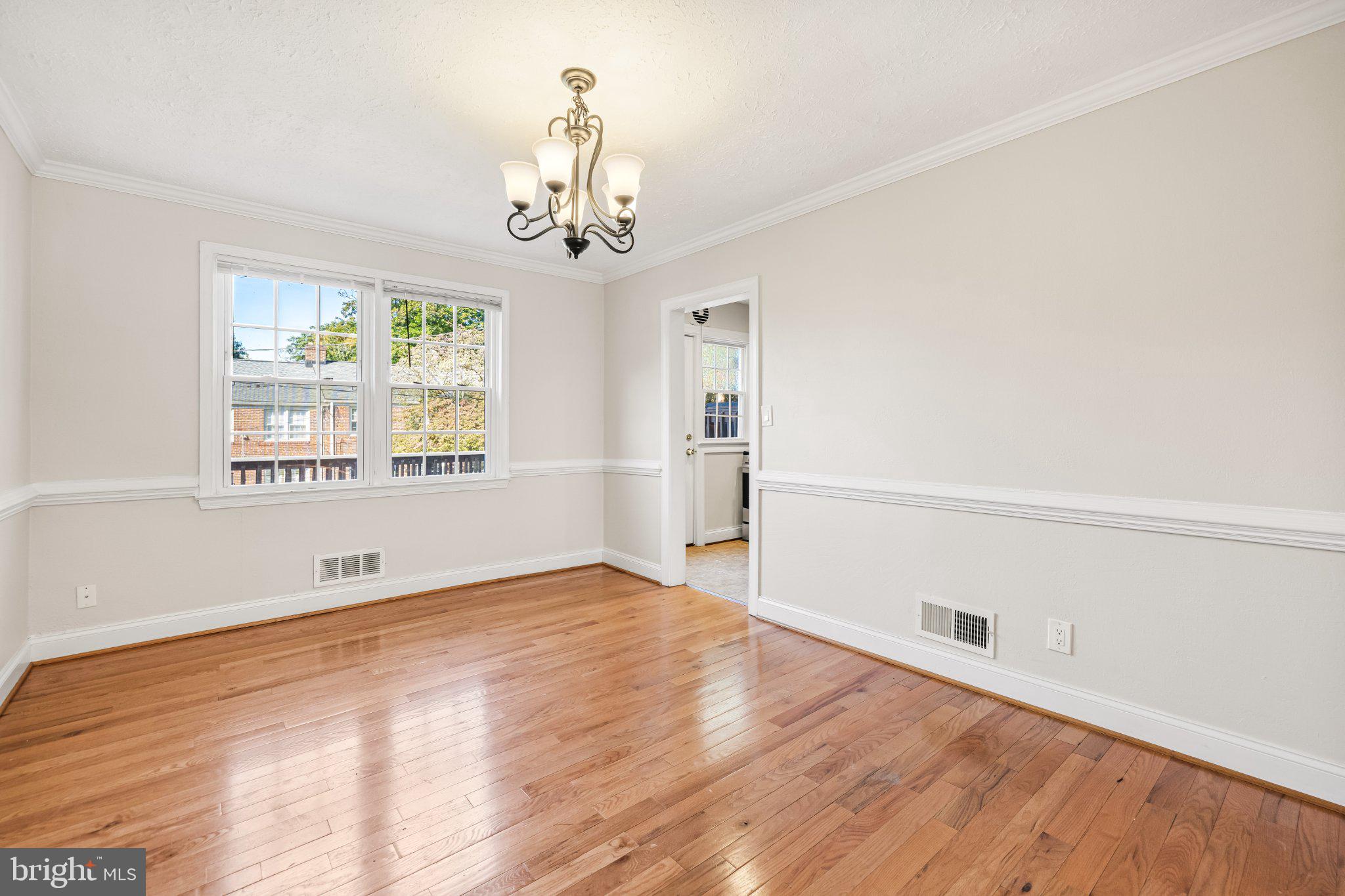 110 Brandon Road Baltimore, MD 21212 - Photo 7 of 31 Dining room