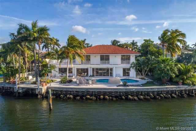 $4,825,000 | 447 Centre Island, Golden Beach, FL 33160