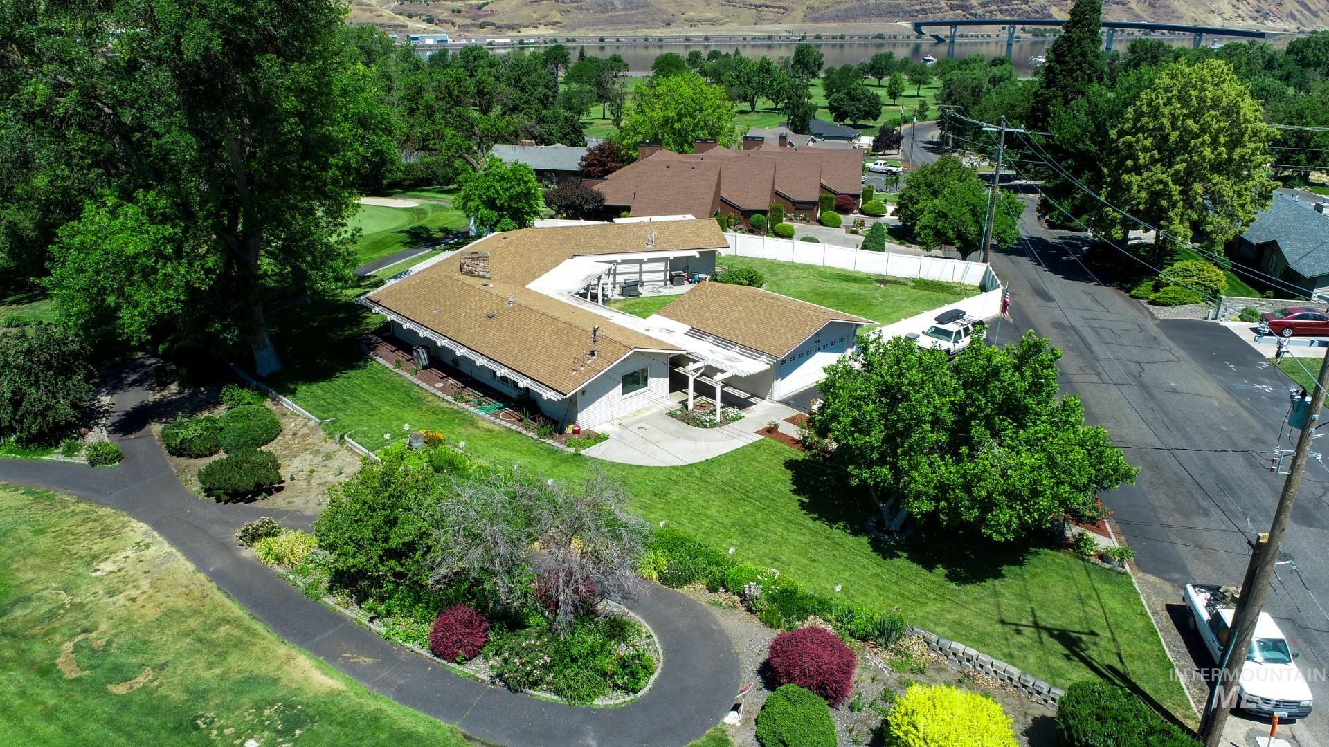 708 16th Street Clarkston, WA 99403 - Photo 5 of 39