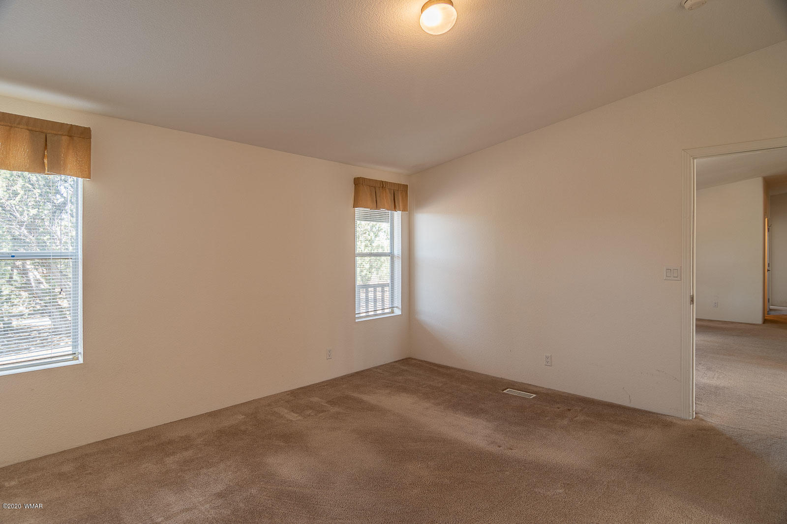 7885 Rancho Road Show Low, AZ 85901 - Photo 10 of 24 Gallery Image 10