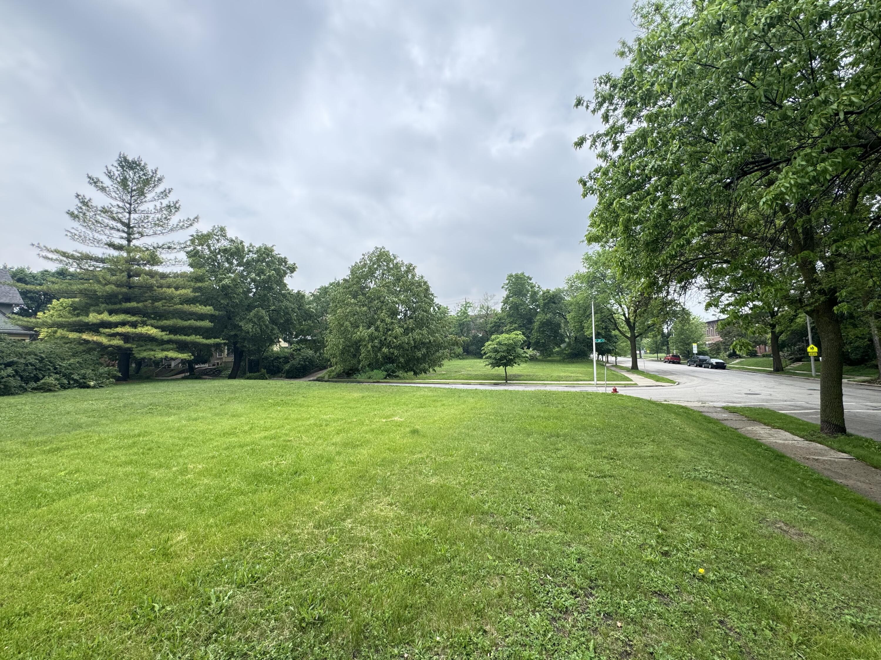 956 North 31st Street Milwaukee, WI 53208 - Photo 5 of 8 956 N. 31st Street