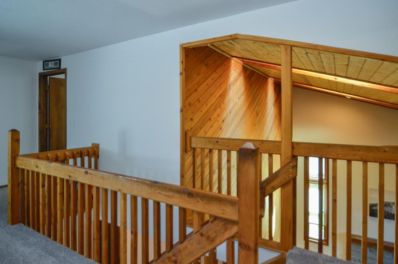 916 Square Terrace Green Bay, WI 54313 - Photo 19 of 40