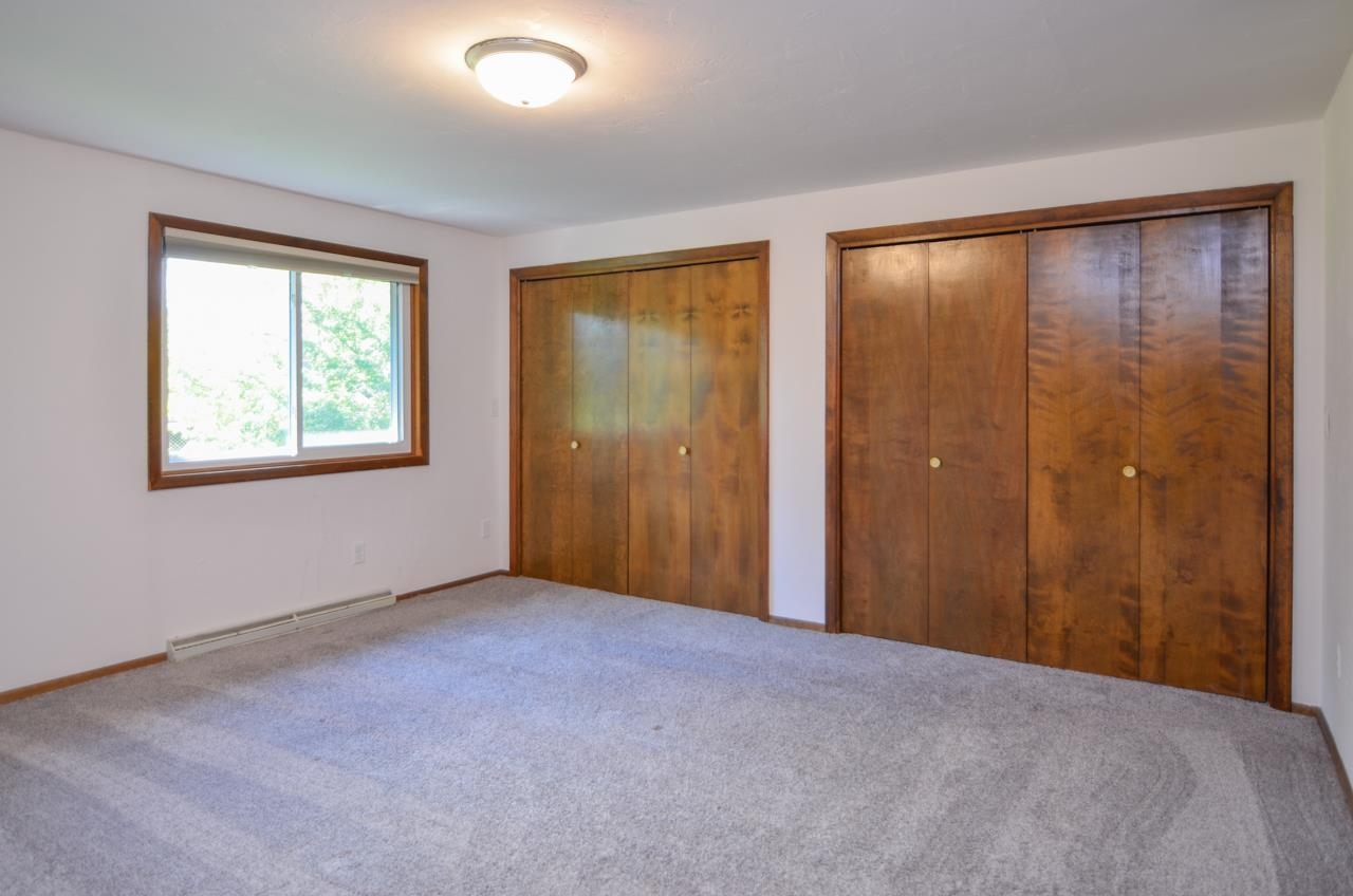 916 Square Terrace Green Bay, WI 54313 - Photo 21 of 40