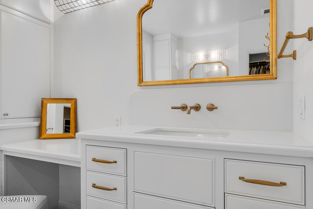 5937 Indian Terrace Drive Simi Valley, CA 93063 - Photo 35 of 76