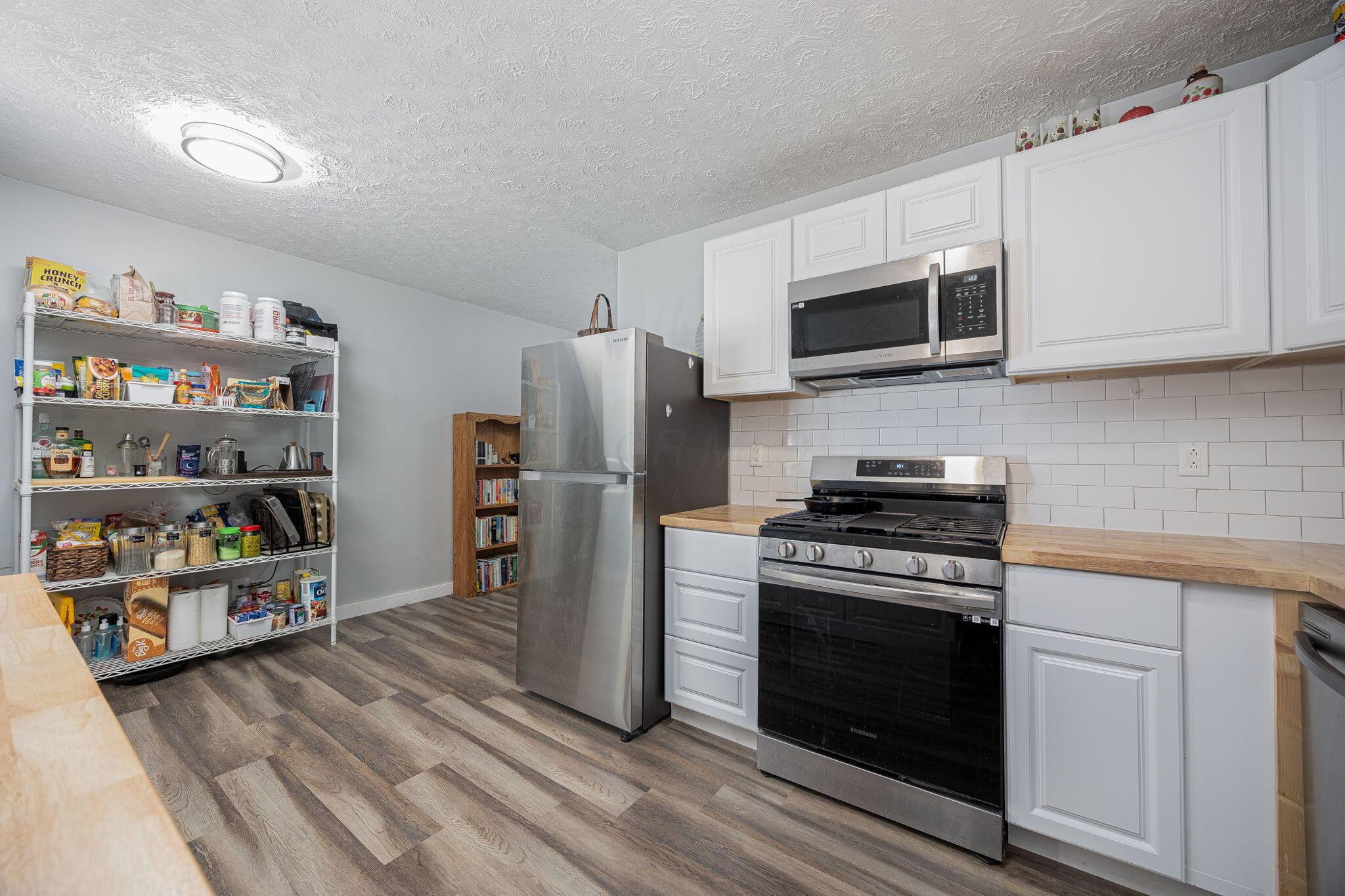 3291 Faycrest Road Columbus, OH 43232 - Photo 14 of 25 Kitchen