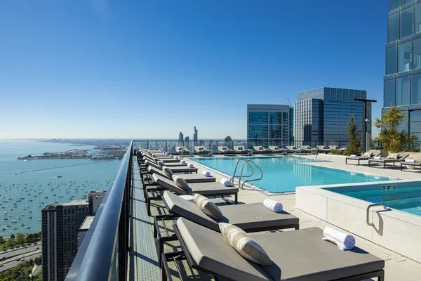$11,500,000 | 363 East Wacker Drive, Unit 7601, Chicago, IL 60601