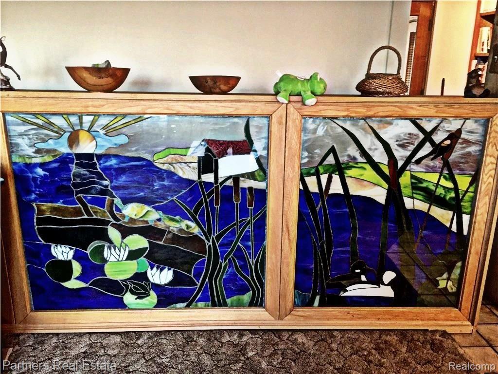 8238 Zeeb Road Dexter, MI 48130 - Photo 18 of 35 8238 Zeeb Rd Stained Glass.jpg