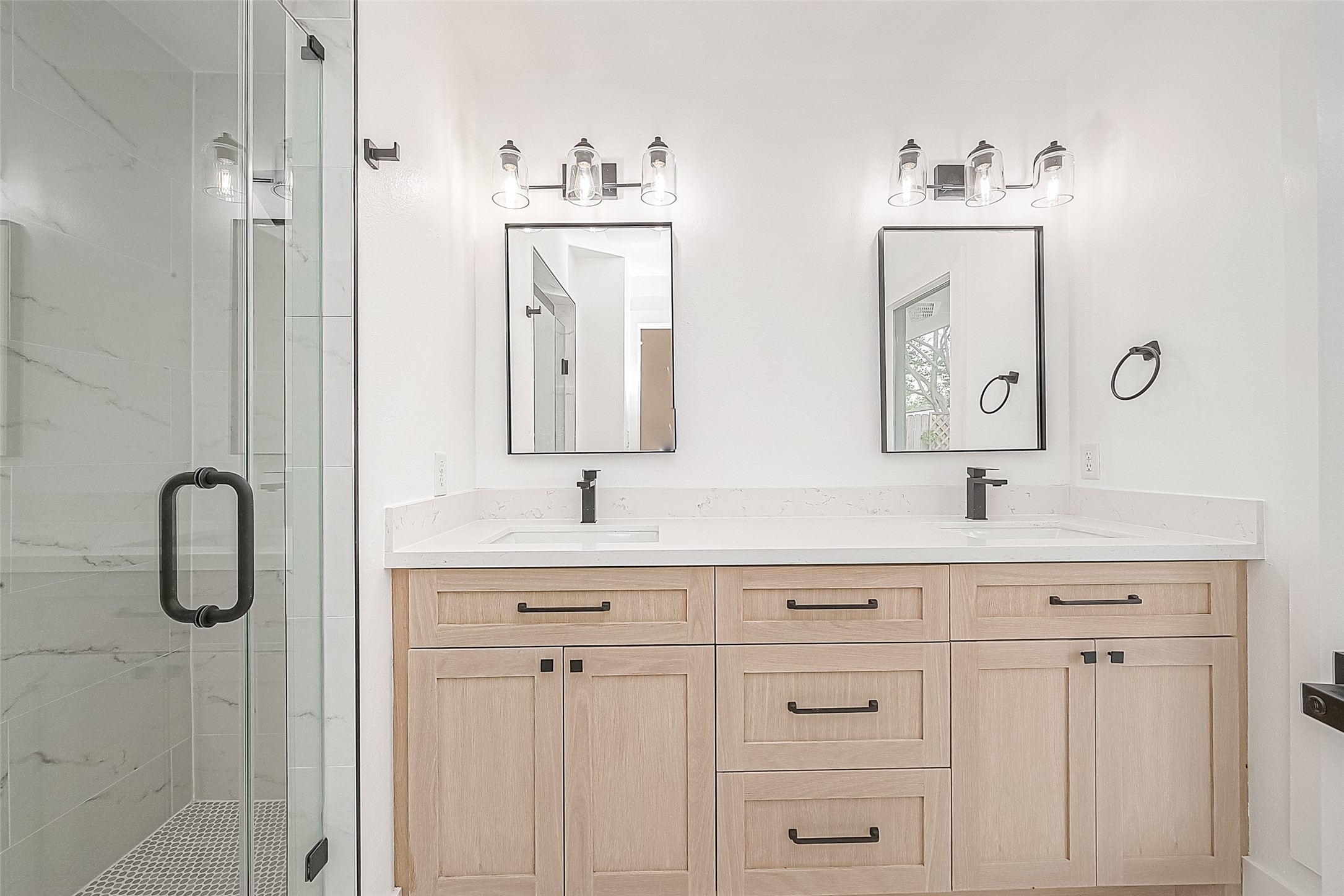 6254 Locke Lane Houston, TX 77057 - Photo 32 of 44