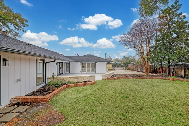 $5,500 | 6254 Locke Lane, Houston, TX 77057