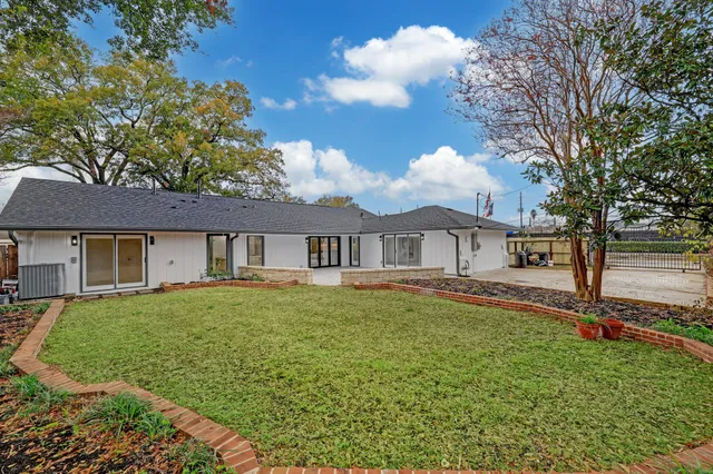 $5,500 | 6254 Locke Lane, Houston, TX 77057
