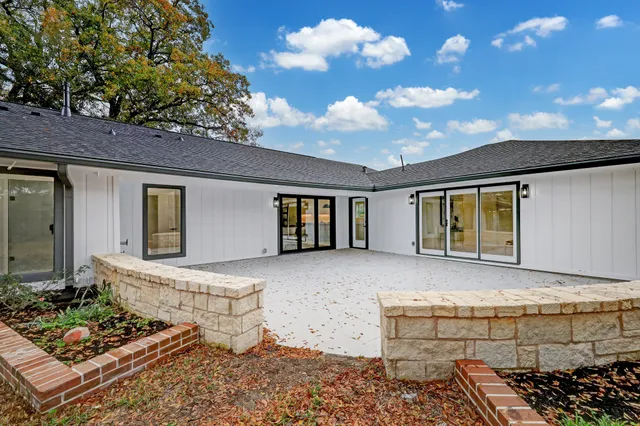 $5,500 | 6254 Locke Lane, Houston, TX 77057