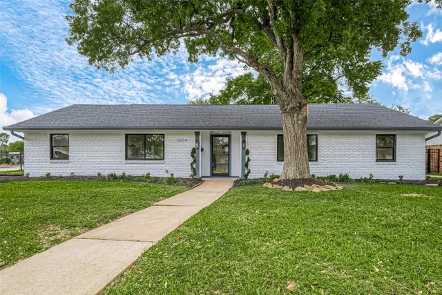 $5,500 | 6254 Locke Lane, Houston, TX 77057