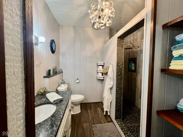 $999,000 | 9750 North County Road 700 West, Elizabethtown, IN 47232