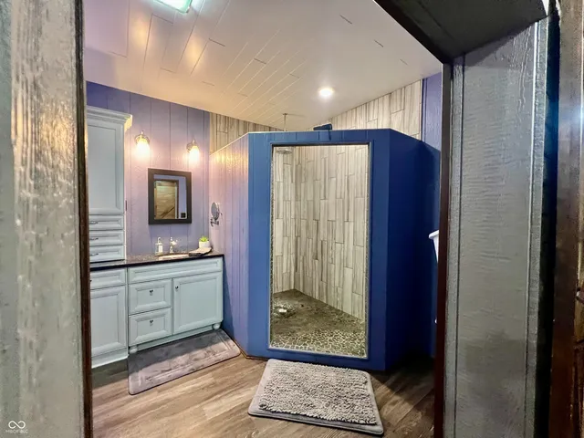 $999,000 | 9750 North County Road 700 West, Elizabethtown, IN 47232