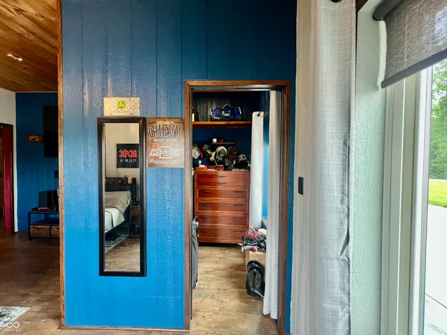 $999,000 | 9750 North County Road 700 West, Elizabethtown, IN 47232