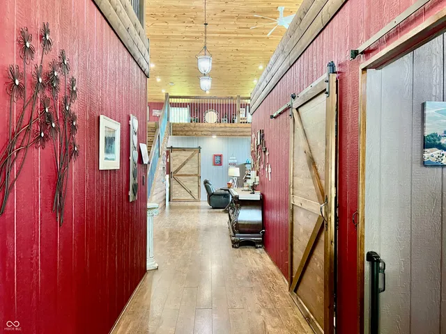 $999,000 | 9750 North County Road 700 West, Elizabethtown, IN 47232