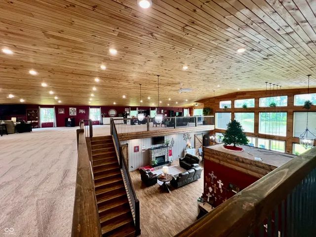 $999,000 | 9750 North County Road 700 West, Elizabethtown, IN 47232