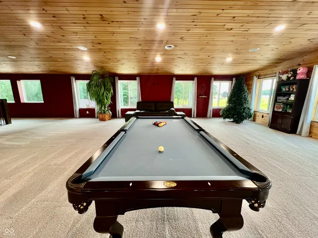 $999,000 | 9750 North County Road 700 West, Elizabethtown, IN 47232