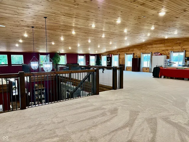 $999,000 | 9750 North County Road 700 West, Elizabethtown, IN 47232