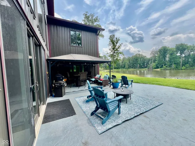 $999,000 | 9750 North County Road 700 West, Elizabethtown, IN 47232