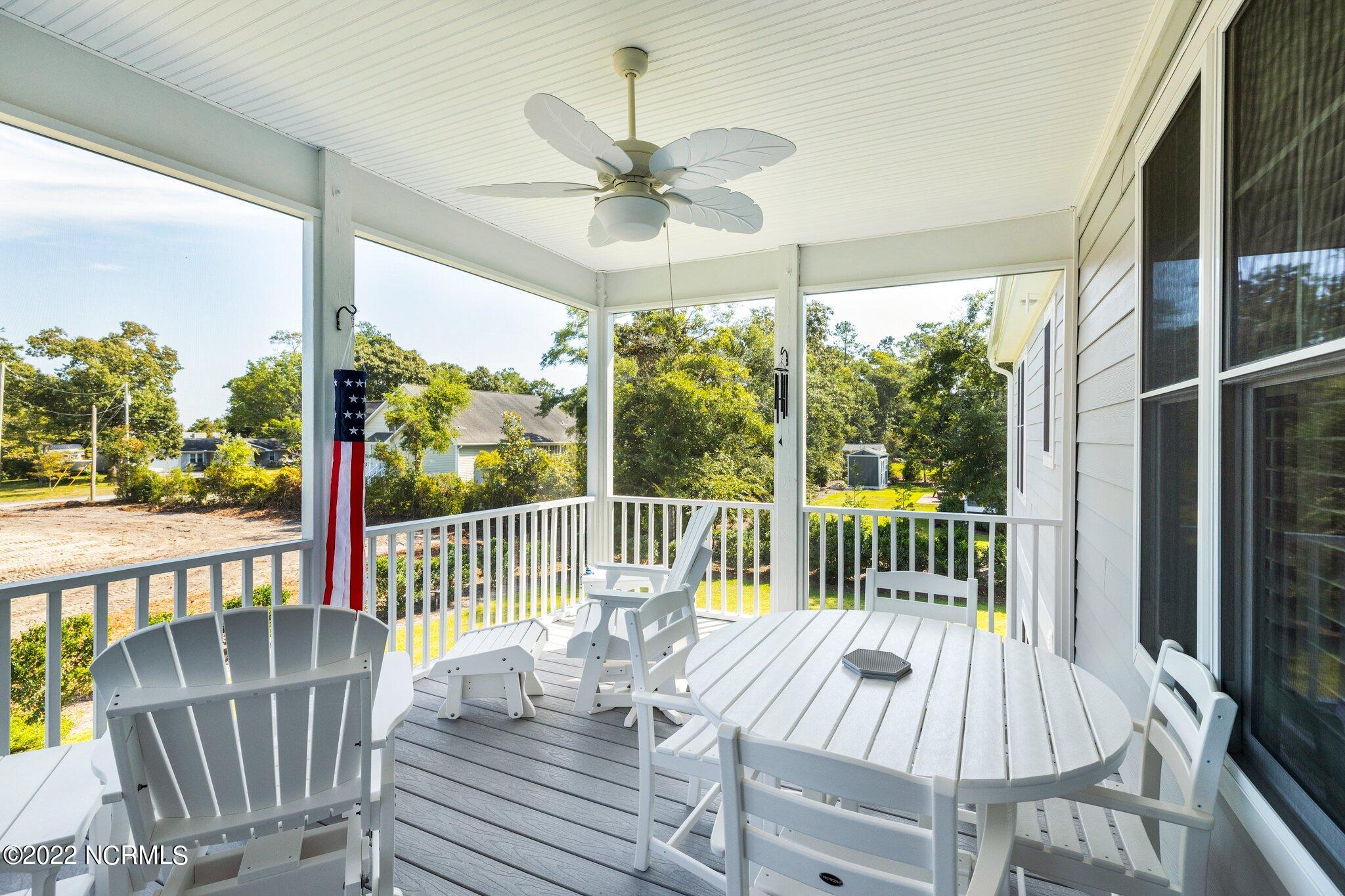 214 Coventry Road Morehead City, NC 28557 - Photo 9 of 49 17-web-or-mls-_S3A1790