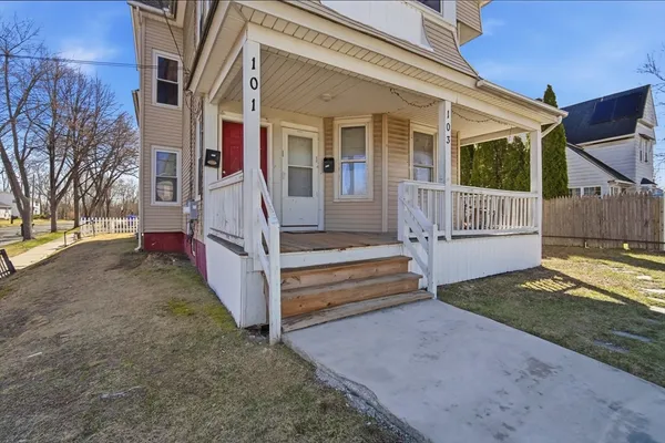 $450,000 | 101-103 Oak Street, Springfield, MA 01151