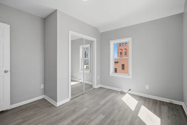 $450,000 | 101-103 Oak Street, Springfield, MA 01151