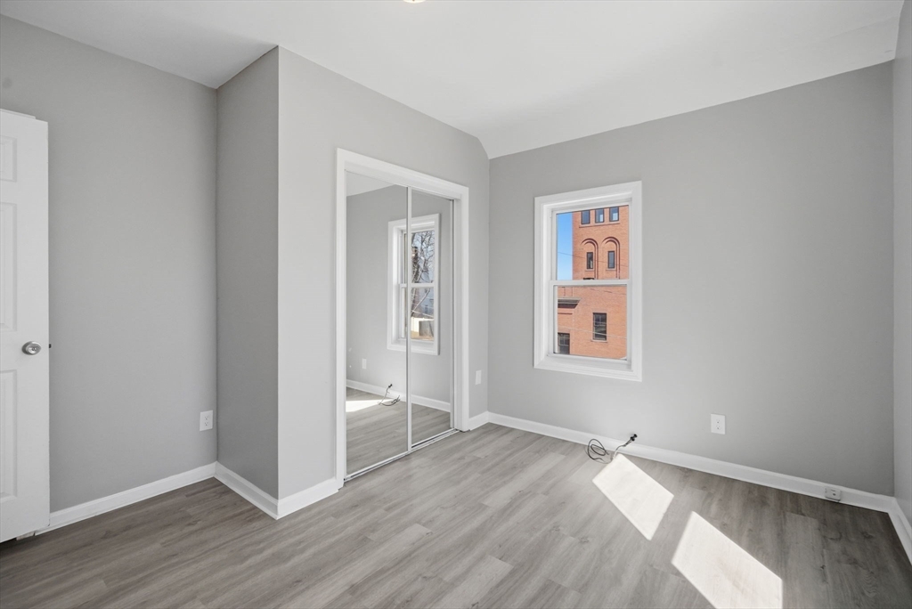 101-103 Oak Street Springfield, MA 01151 - Photo 11 of 35