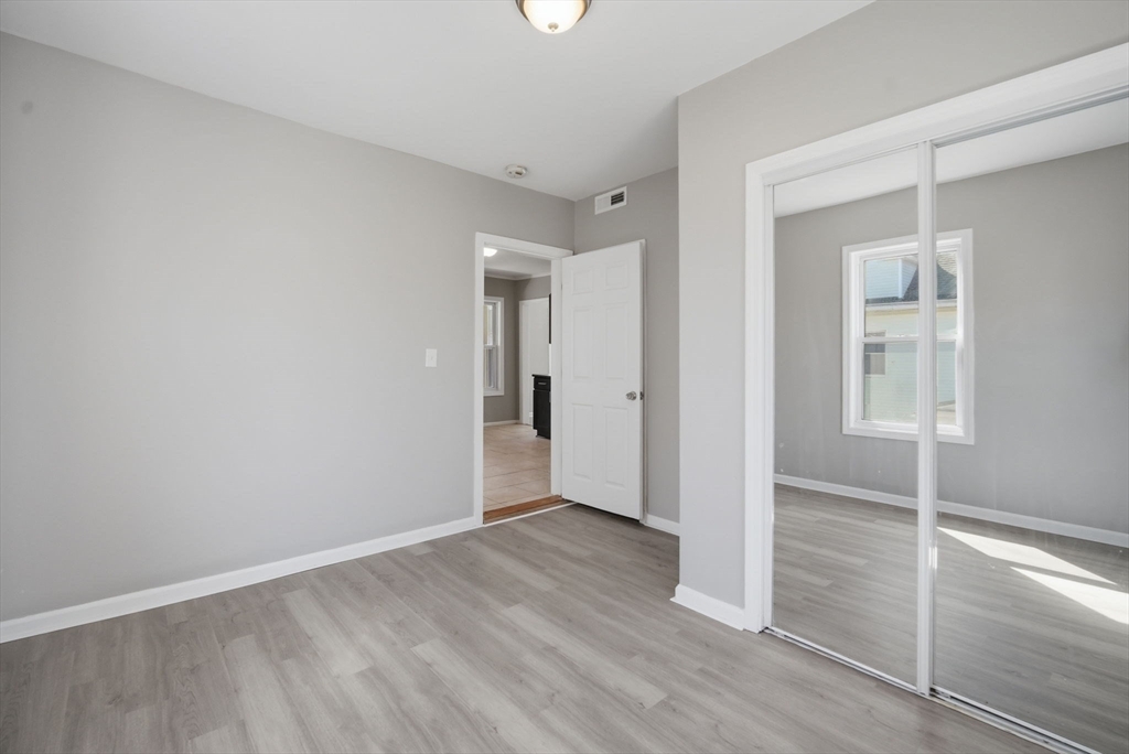 101-103 Oak Street Springfield, MA 01151 - Photo 12 of 35