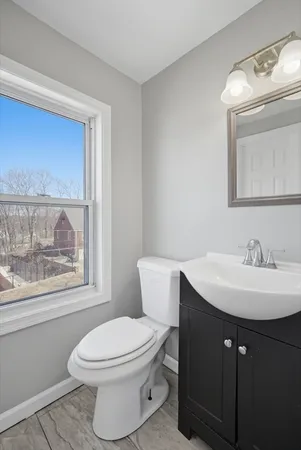 $450,000 | 101-103 Oak Street, Springfield, MA 01151