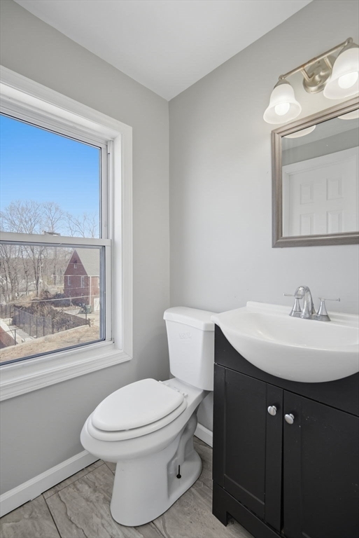 101-103 Oak Street Springfield, MA 01151 - Photo 14 of 35