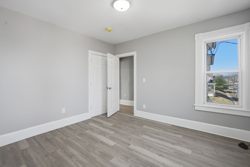 101-103 Oak Street Springfield, MA 01151 - Photo 15 of 35