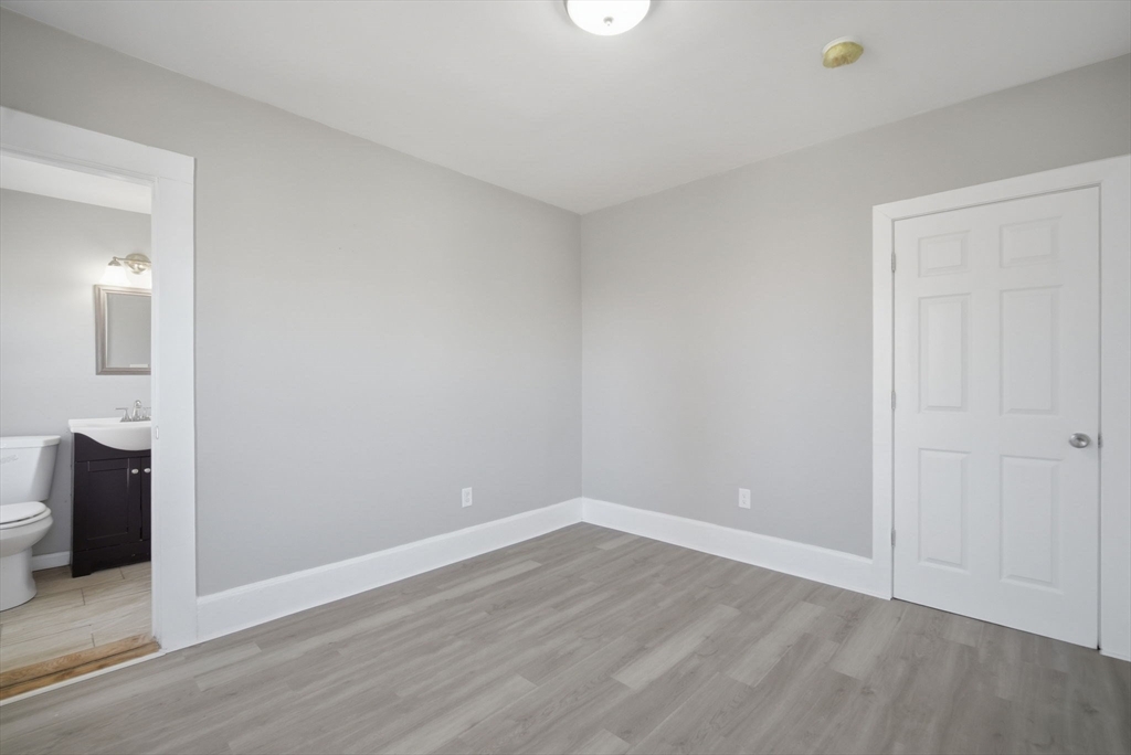 101-103 Oak Street Springfield, MA 01151 - Photo 16 of 35