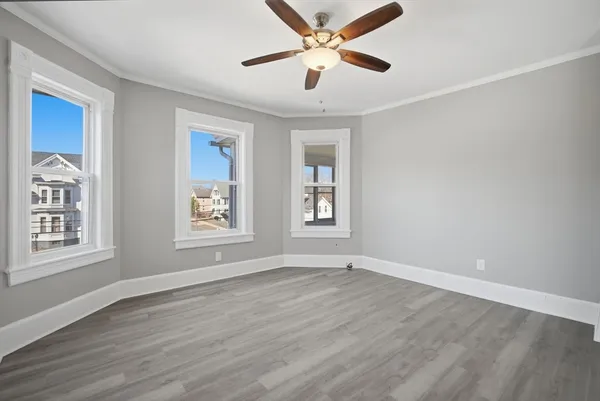 $450,000 | 101-103 Oak Street, Springfield, MA 01151