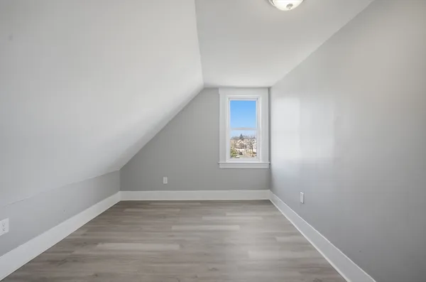 $450,000 | 101-103 Oak Street, Springfield, MA 01151