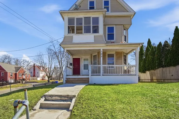 $450,000 | 101-103 Oak Street, Springfield, MA 01151