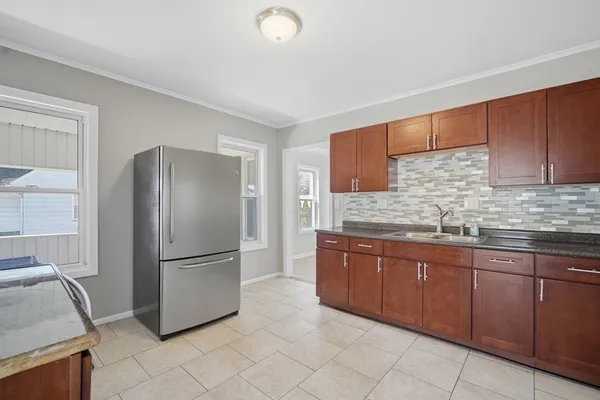 $450,000 | 101-103 Oak Street, Springfield, MA 01151