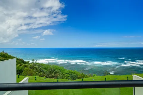 $2,540,000 | 5454 Ka Haku Road, Unit 307, Princeville, HI 96722