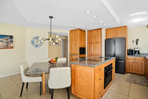 $2,540,000 | 5454 Ka Haku Road, Unit 307, Princeville, HI 96722