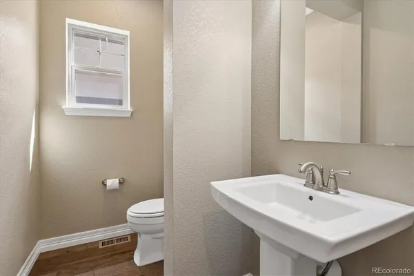 $900,000 | 8404 East 55th Place, Denver, CO 80238
