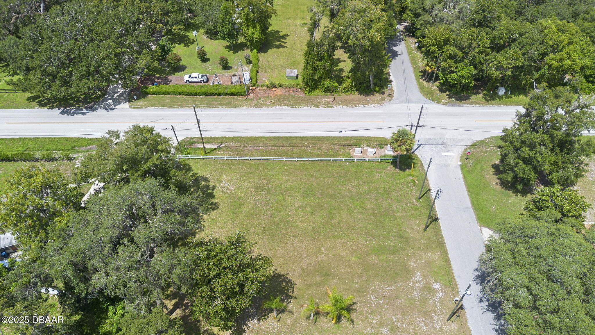 2202 Lake Ruby Road DeLand, FL 32724 - Photo 6 of 13 a view of a yard with an trees