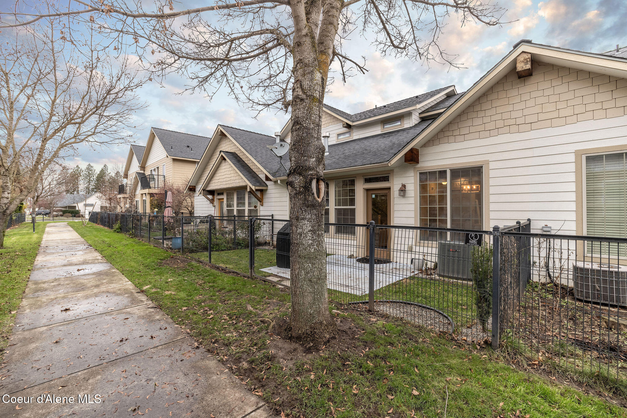1154 West Willow Lake Loop Coeur D'Alene, ID 83815 - Photo 26 of 26 View to back yard