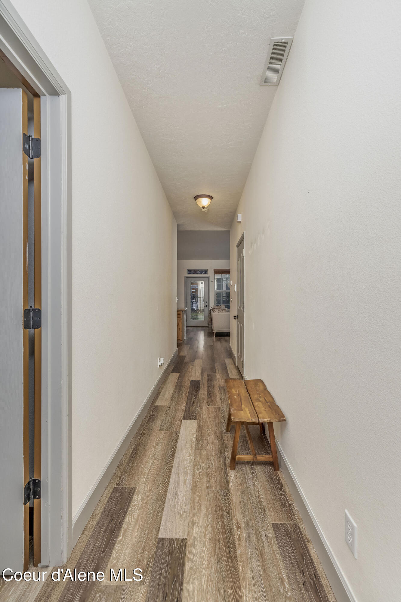 1154 West Willow Lake Loop Coeur D'Alene, ID 83815 - Photo 5 of 26 Front entry