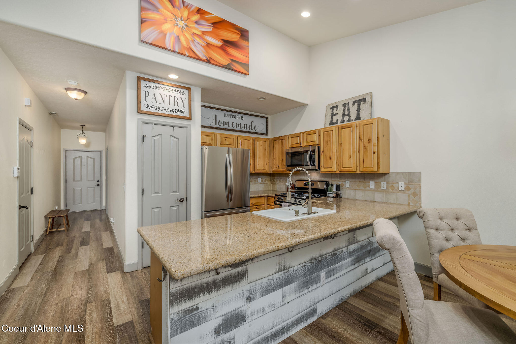 1154 West Willow Lake Loop Coeur D'Alene, ID 83815 - Photo 8 of 26 Kitchen