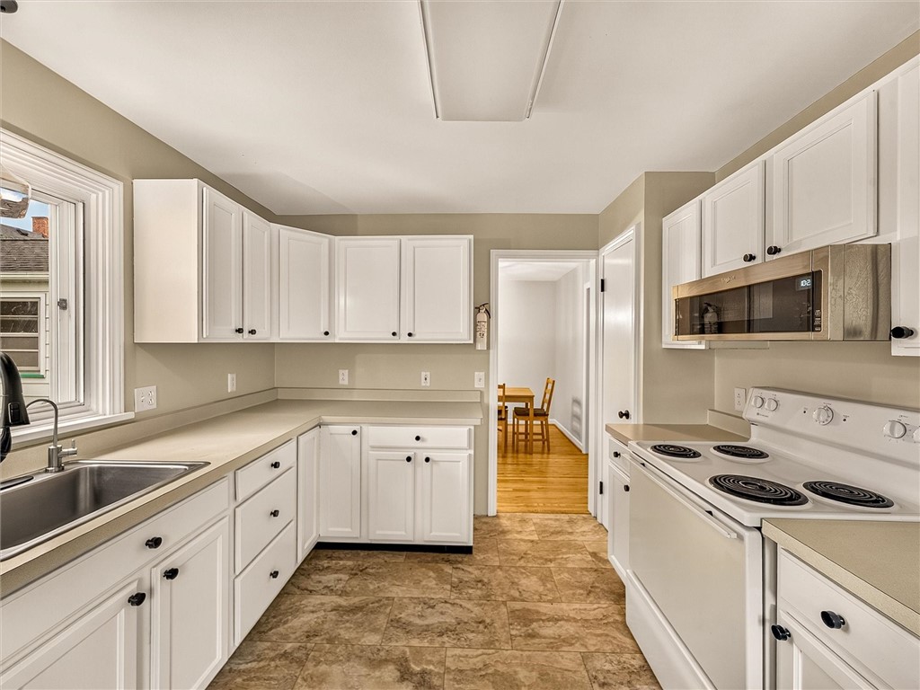 508 Roosevelt Road East Rochester, NY 14445 - Photo 8 of 30 Gallery Image 8