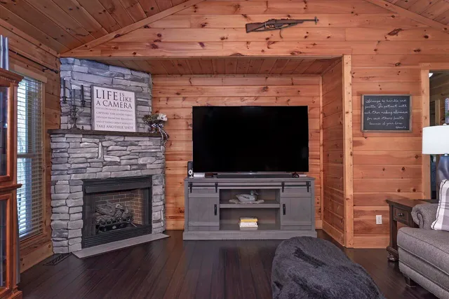 $582,000 | 426 No Pone Valley Road Northwest, Georgetown, TN 37336