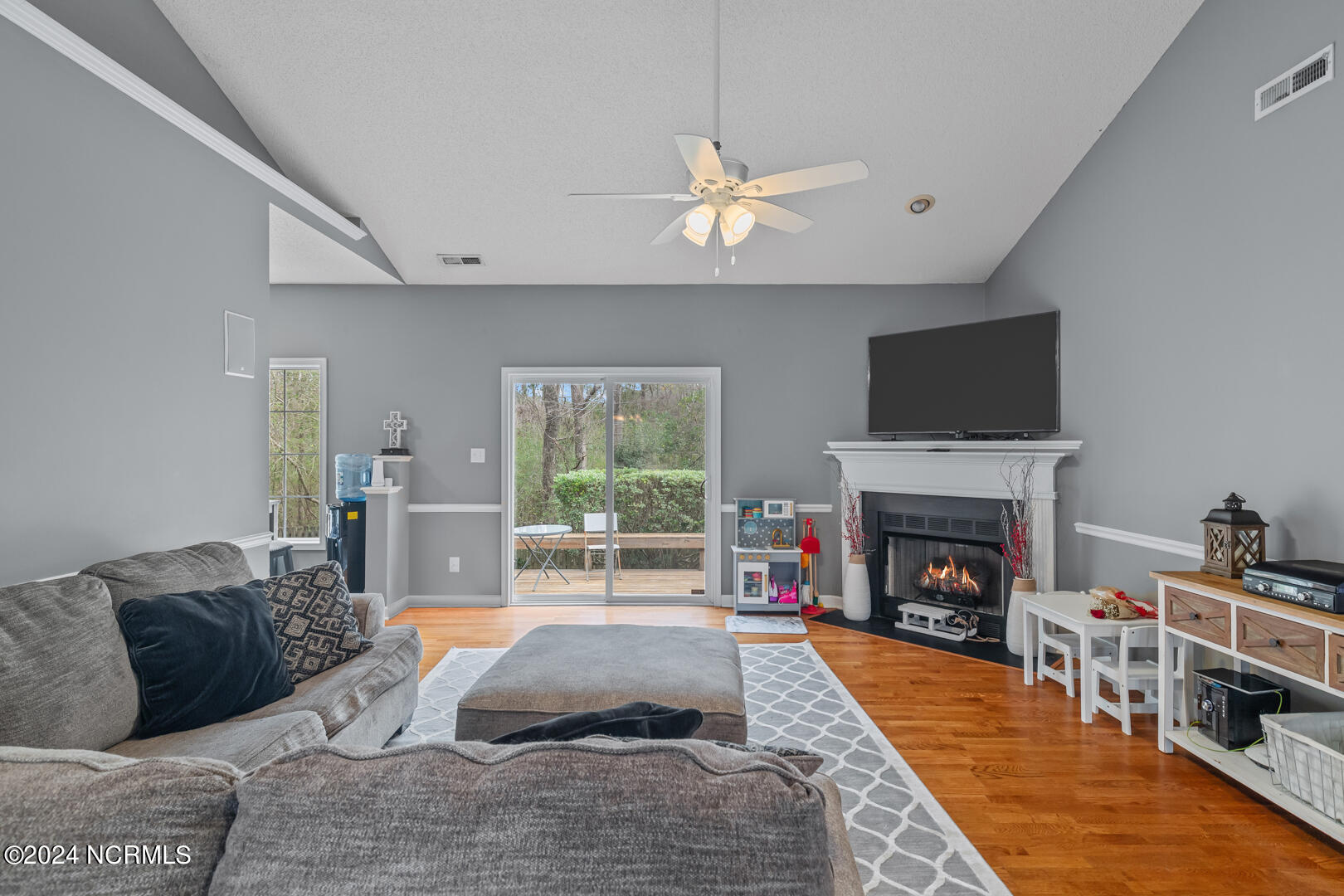 106 Neuchatel Road New Bern, NC 28562 - Photo 8 of 43 8